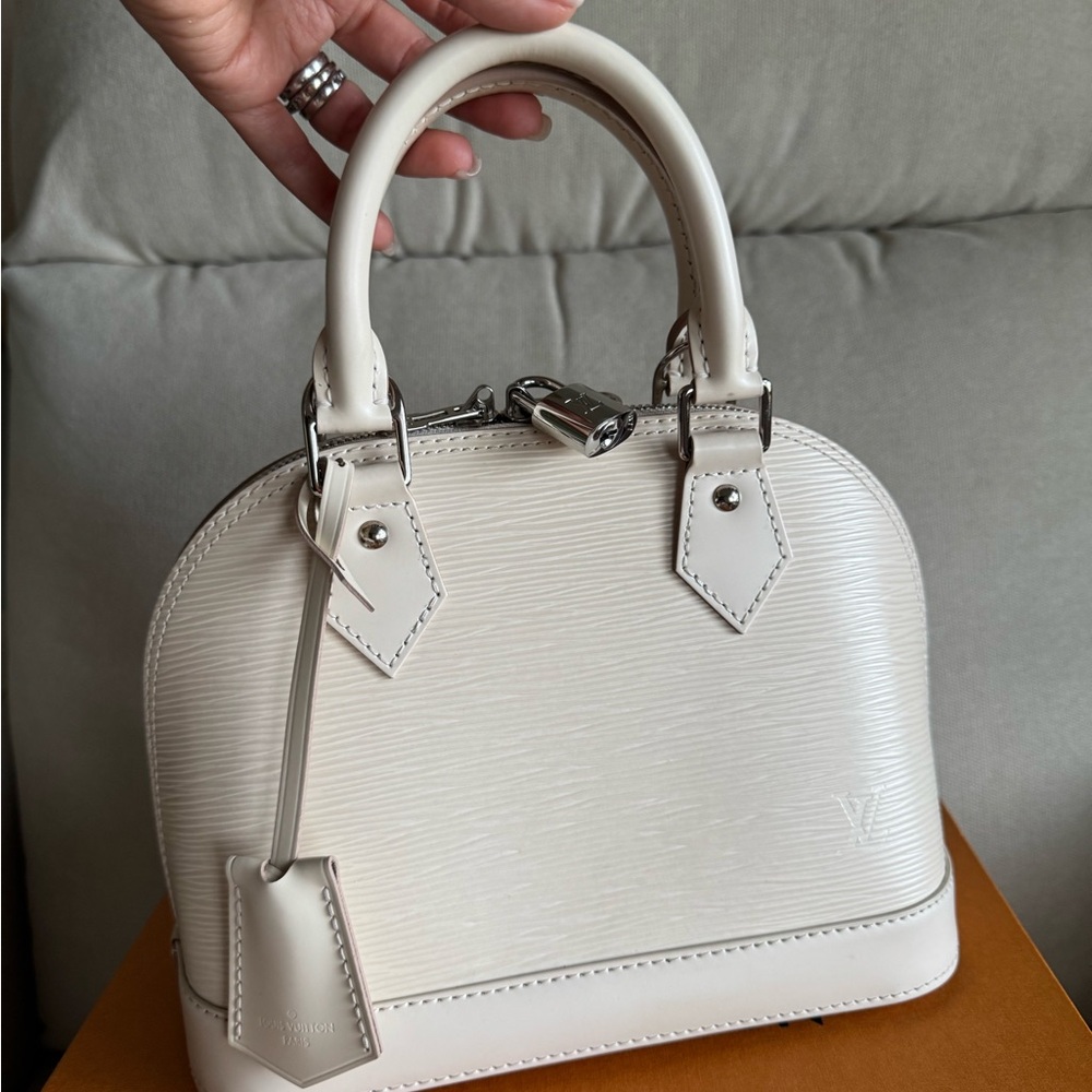 Louis Vuitton Handbag
